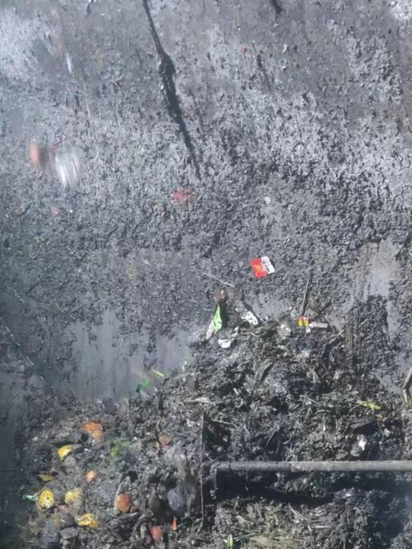 金平污水池清理